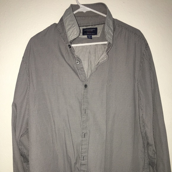 Long sleeved American Eagle brand button down - Picture 3 of 3